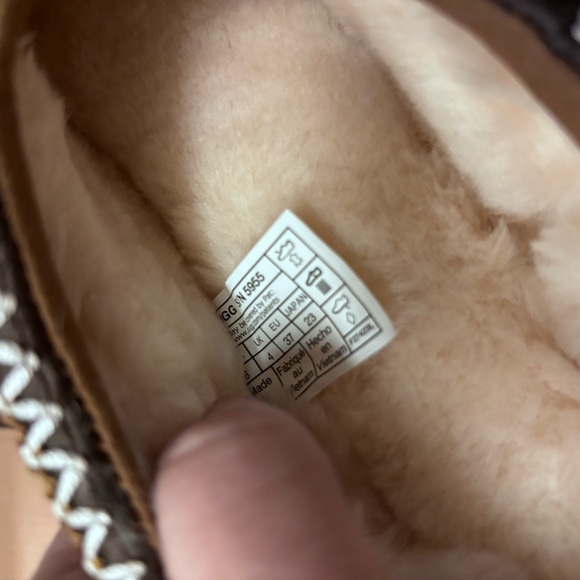 Brand new women’s Tasman Uggs size 6 chestnut. In original box and packa… - Picture 15 of 15